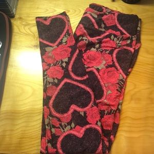 New LuLaRoe Flowers & Hearts Leggings, NWOT, TC